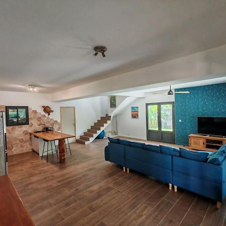 Villa Langevin Avec Piscine Сен-Жозеф Екстериор снимка